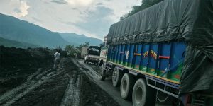 कृष्णभीरमा एकतर्फी यातायात सुचारु, अड्किएका ग्यास बुलेट पनि आउन थाले
